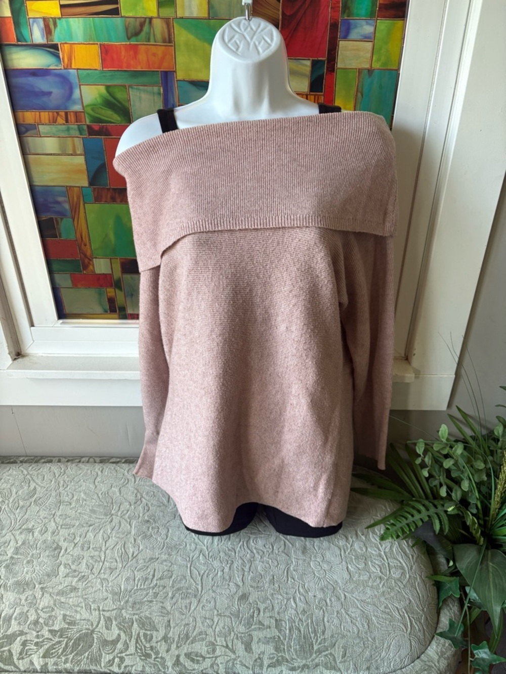 Pink Sweater - Picture 2 of 3
